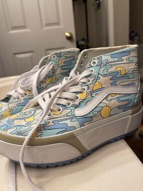 Vans UV activated High-Top Platform Sneakers - White/Light Blue/Yellow
